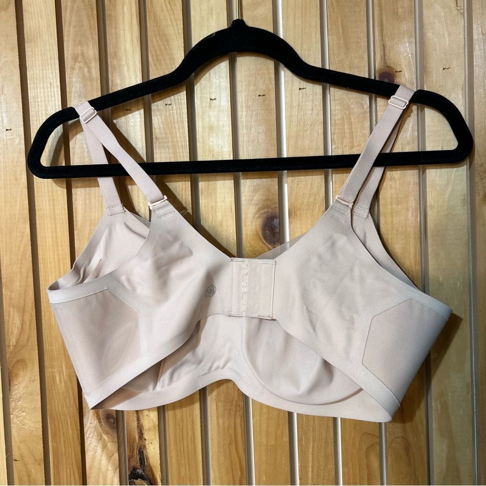 Honeylove CrossOver Bra in Sand Size Large 38B 38C - Picture 4 of 10